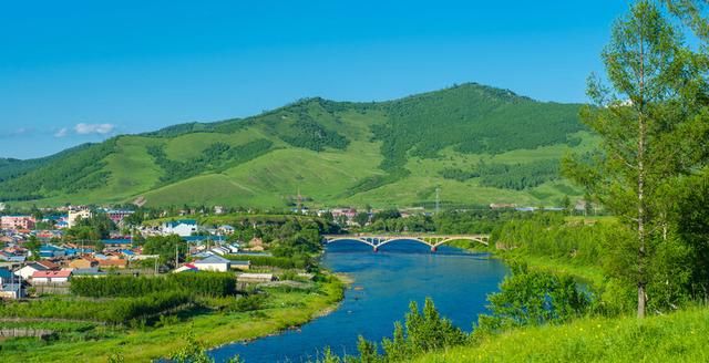 呼伦贝尔大草原月亮小镇,呼伦贝尔草原浪漫小镇