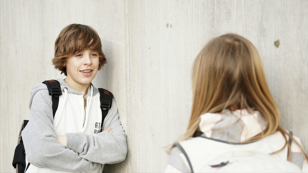 给女生发信息不回是什么原因,给一个女生发信息不回意味着什么