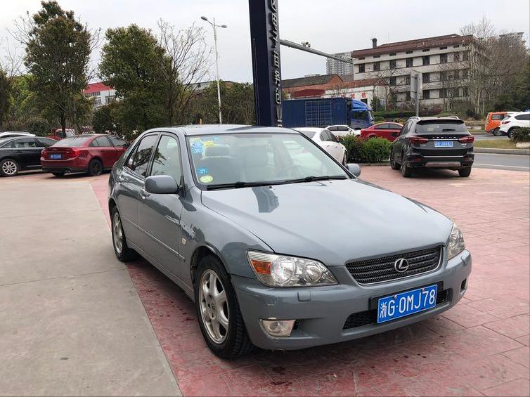 凌志is200和300的区别,与凌志is200同车型的丰田车