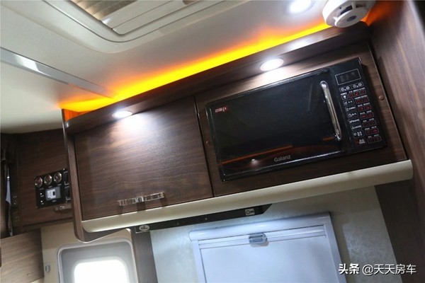 2018拓锐斯特房车经典款,拓锐斯特2022款房车c型菁英版