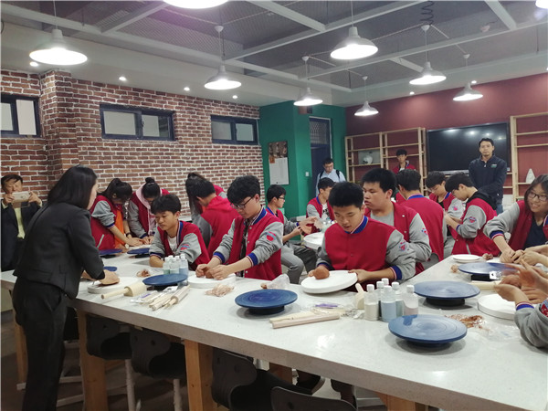 献礼郑州教育“十三五”丨内外兼修的郑州18中驶入发展快车道