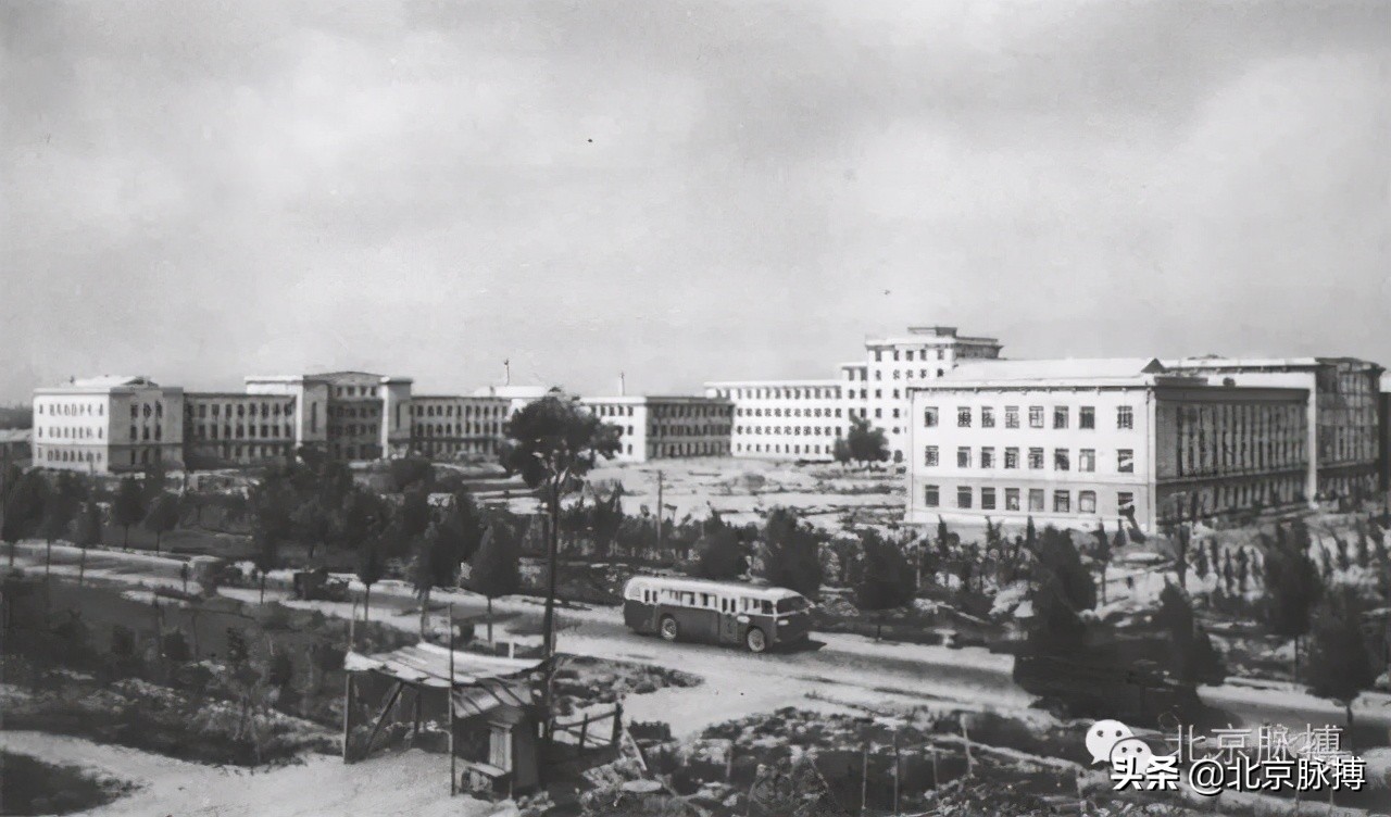 记忆中的北京绘画,这些画最能还原真实的老北京