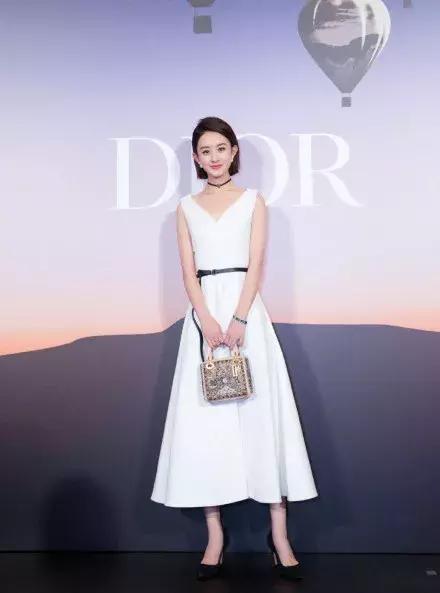 都坐等赵丽颖官宣怀孕？代购却盯着她背后这波流量……