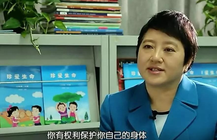 贝克汉姆可以学学黄磊，父爱不用嘴对嘴的亲吻来表达