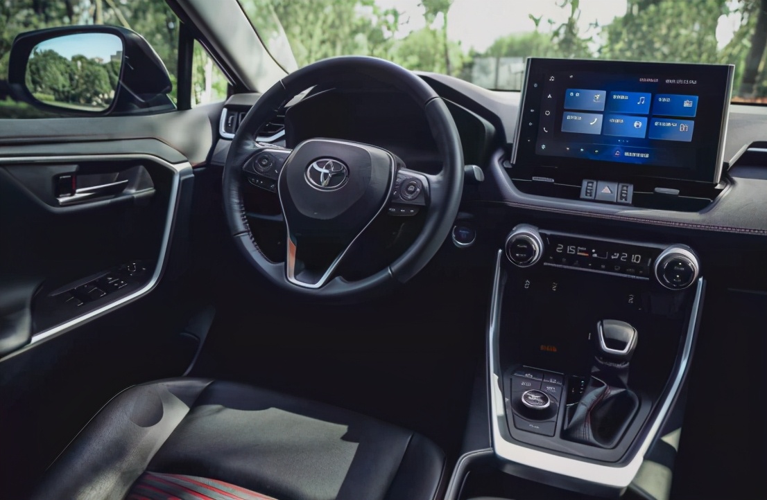 18年丰田卡罗拉双擎混动1.8怎么样,丰田双擎混动最新款