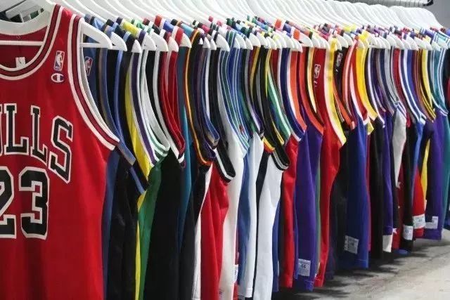 唐嫣赵丽颖同款衣服,赵丽颖唐嫣黑色礼服