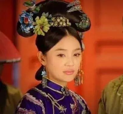 捧红杨幂吴谨言不费吹灰之力,杨幂vs吴谨言