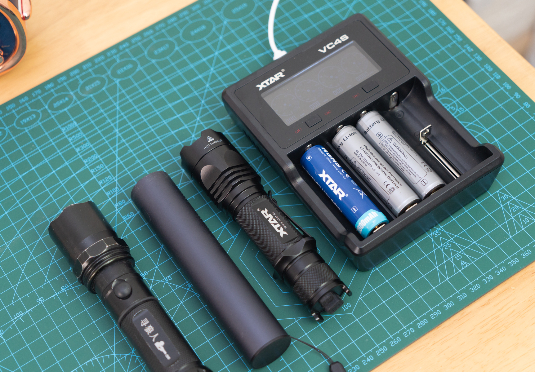 vc4s智能充电器,vc4s全自动充电器