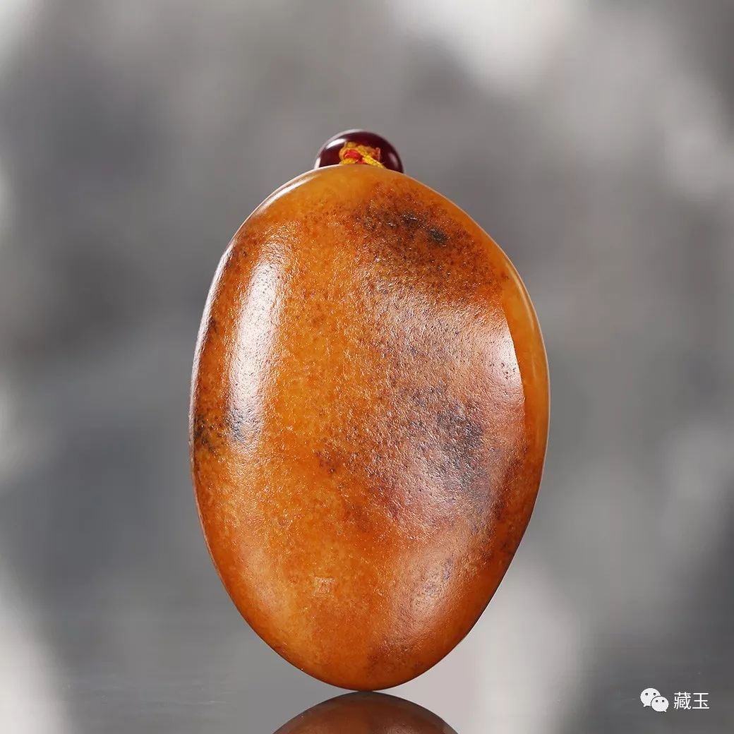 和田玉鸡油黄属于什么档次,和田玉的极品是鸡油黄