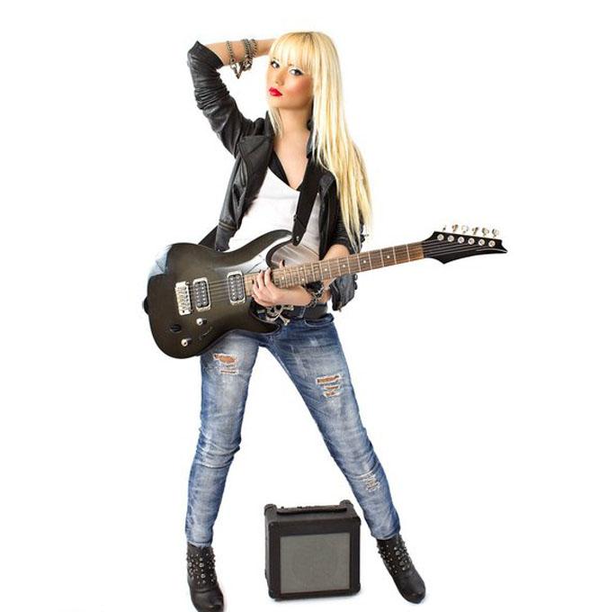 朋克风穿搭如何搭配裤子,淡淡朋克风穿搭