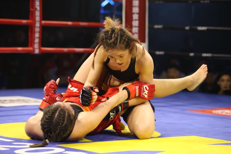 ckf搏击赛敖特根巴特尔,ckf搏击珠海站赛