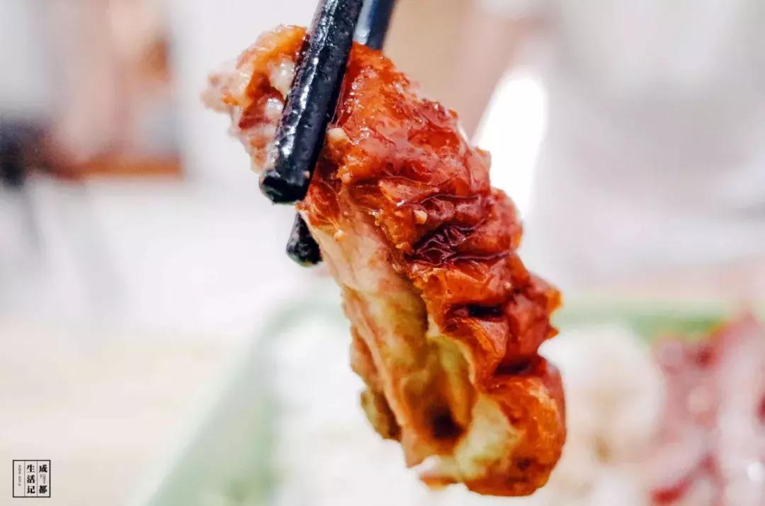 荷花池美食批发市场,荷花池美食街在哪里