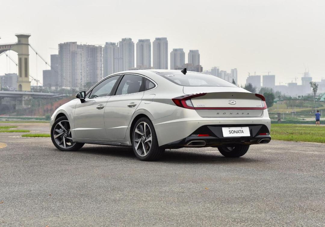 索纳塔卖不动、领克05疯涨？2020冰火车型看这里