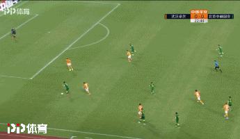 埃弗拉梅开二度含泪伤退武汉卓尔,gif埃弗拉补射破门卓尔领先永昌