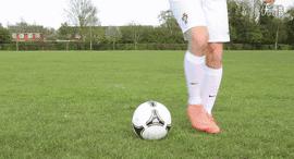 c罗和中国c罗踩单车,足球教学花式颠球c罗