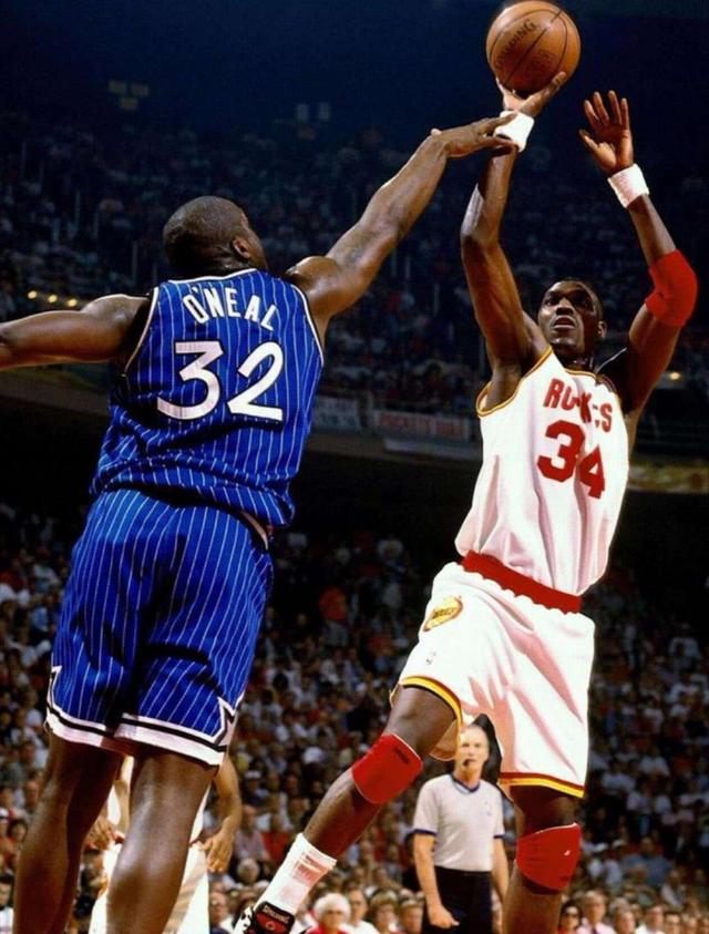 nba出现的大牌明星,nba出现的足球大牌明星