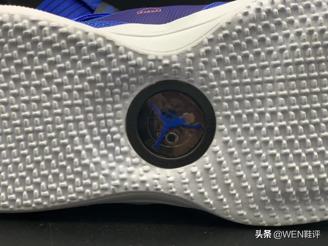 前后气垫碳板,前后气垫加碳板的跑鞋