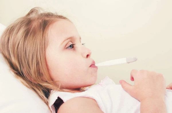 孩子上火感冒,孩子感冒我也跟着上火了怎么办