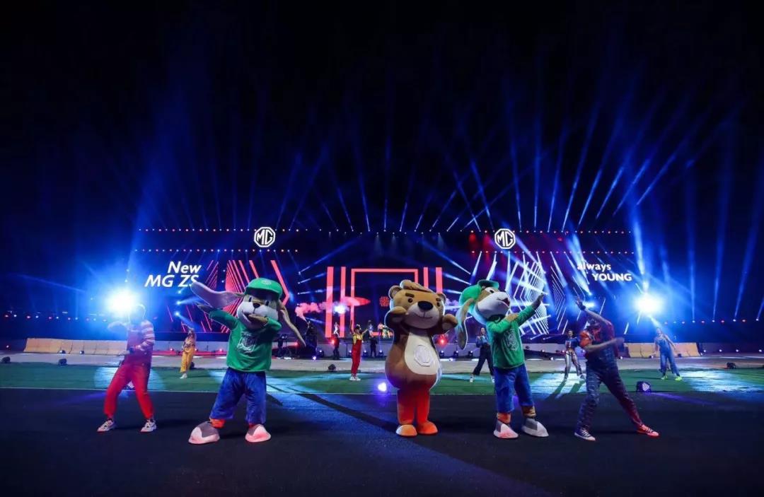 名爵zs潮流互联网suv7.38万起,全款一万左右12年名爵suv自动挡