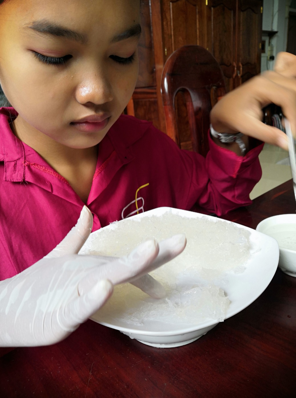 老婆怀孕我去照顾她家,老婆怀孕了我在外面打工