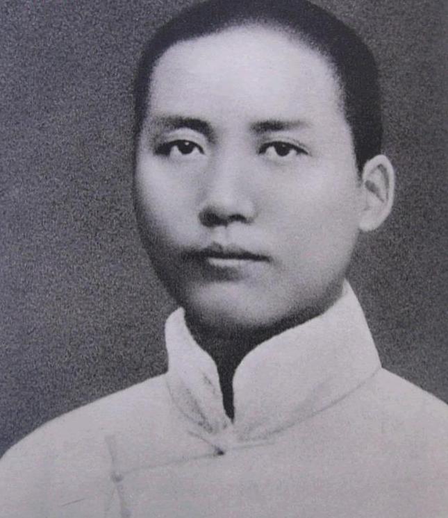 1913年，符定一看到毛*东泽**的应考文章后，激动大呼：奇才，奇才啊