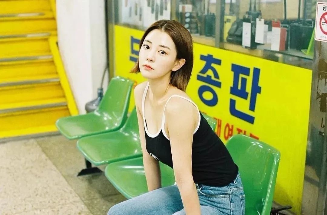 长头发显高显脸小发型,适合矮个子脸小的短发型