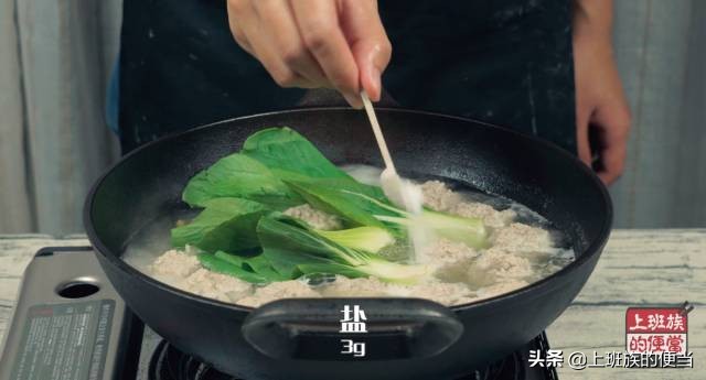 肉丸怎样做才外酥里嫩,肉丸怎样做嫩滑不柴