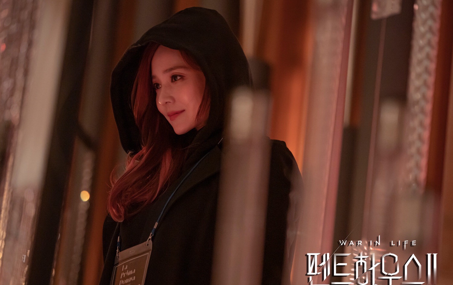 看了《顶楼2》，又发现一个“疯批美人”衣品开挂，每套都超想要