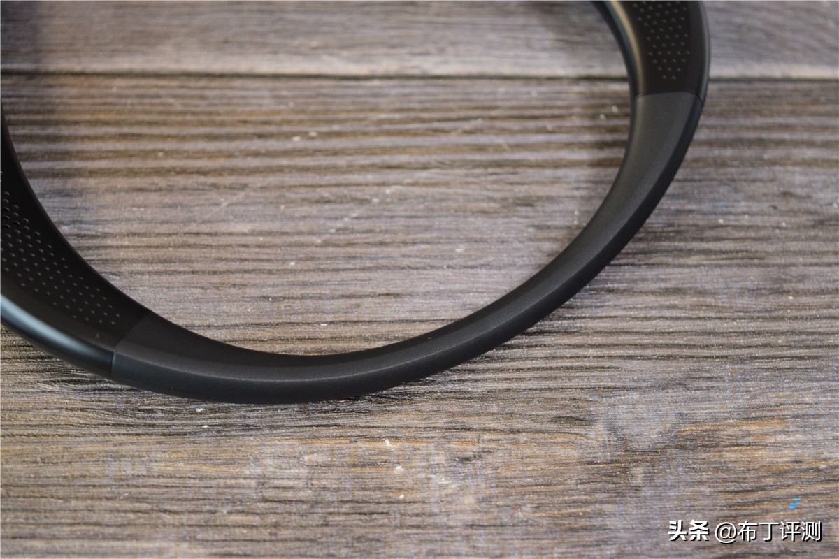 便携式蓝牙音箱带话筒,便携环绕音箱