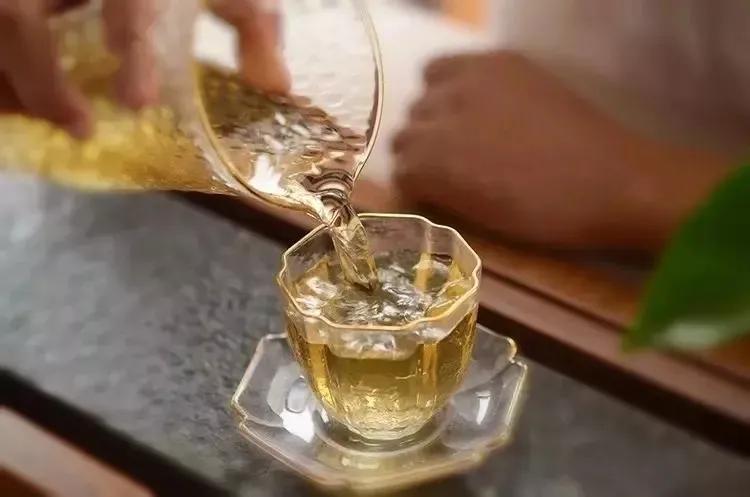 惊蛰适合喝什么茶,惊蛰季节多喝什么茶叶最好