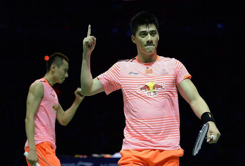 如何纠正高远球发力动作大,后场两个点高远球练习方法