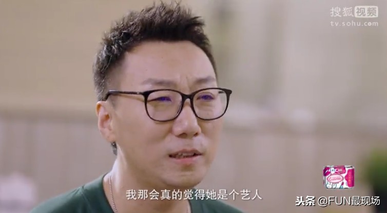 最性感的香港搬运工，扛180斤重物，月薪1万8，租5平米房