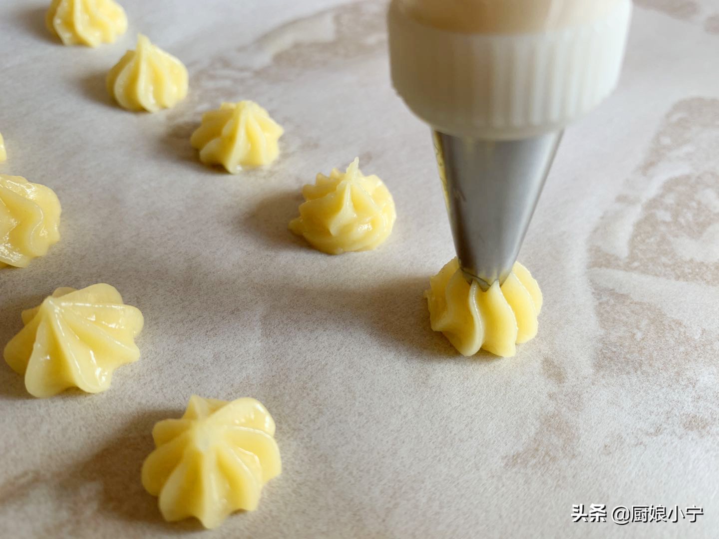 无需酵母粉的面粉做法,面粉的各种做法不用酵母加小苏打