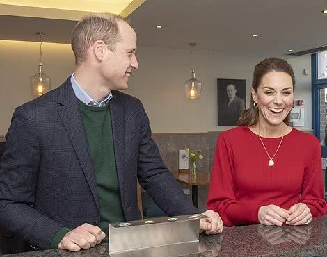 凯特紫色裙子视频,凯特刺绣裙图片