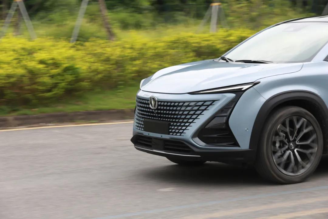 与宝马x1同级别的suv,新款宝马x1大小与长安cs55对比