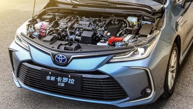 雷凌和卡罗拉哪个性价比高些家用,雷凌和卡罗拉迈腾和帕萨特