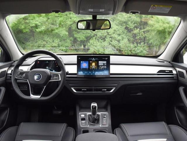 新能源比亚迪秦pro与荣威er6,比亚迪秦pro和荣威i6