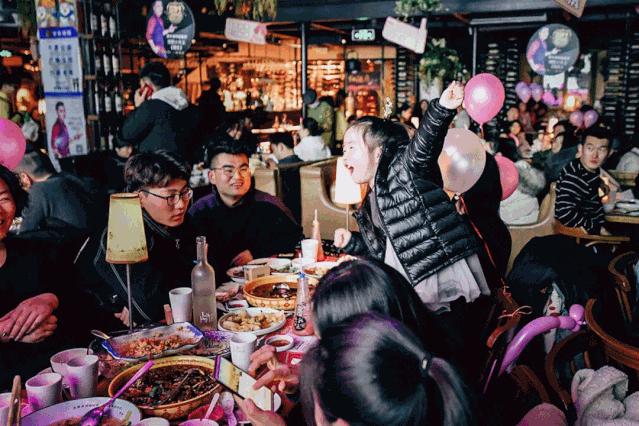 纯干货分享！徐州63处生日福利！星巴克、宜家、喜茶…拿走不谢