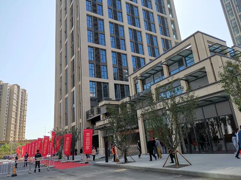 偶遇青岛首个tod项目青铁华润城,出了地铁就是家的视频