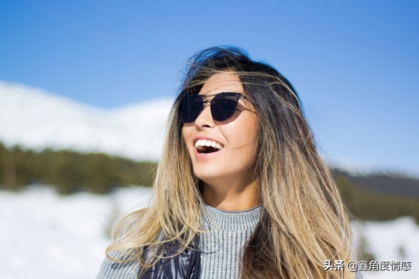 恋爱女生为什么会胡思乱想,恋爱时候女生为什么更喜欢抱抱