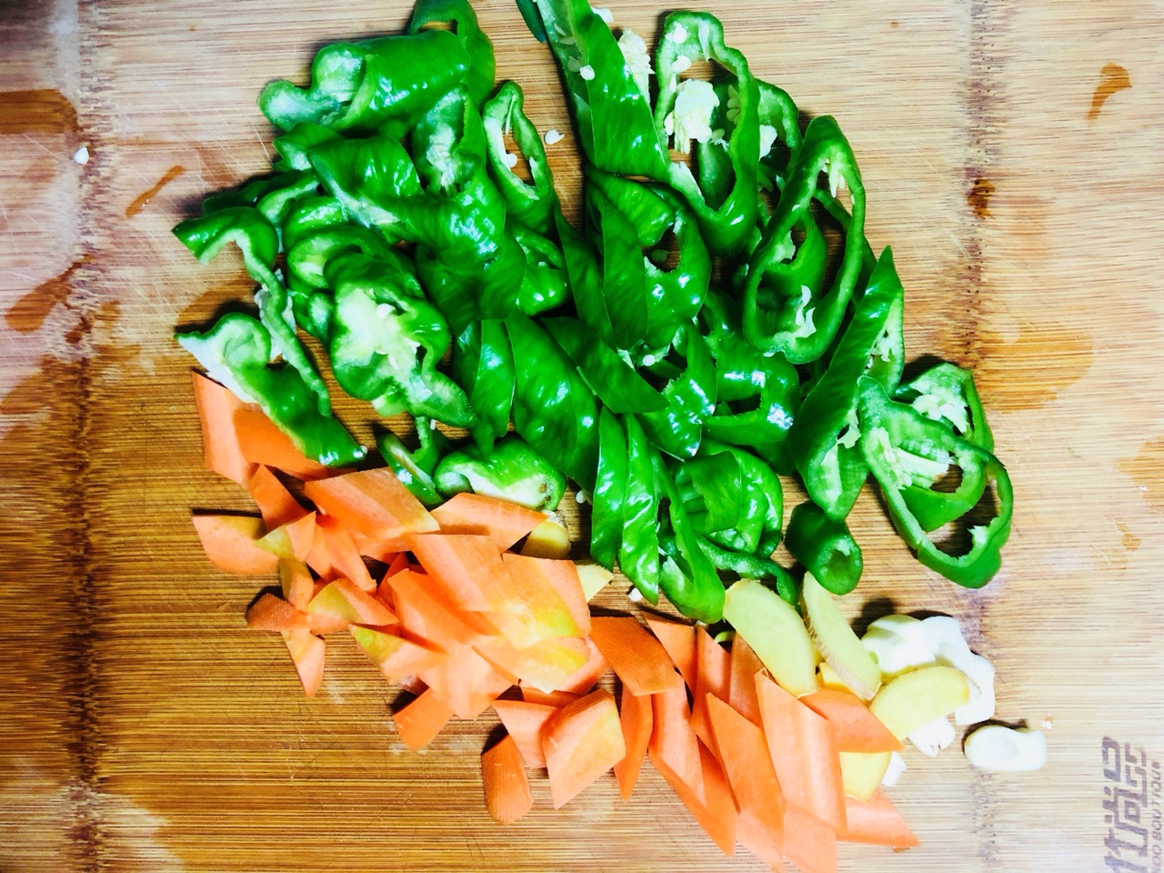 辣炒大肠有多下酒,泡辣椒炒大肠制作方法