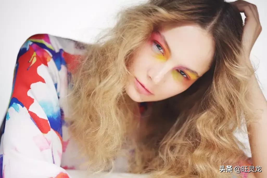 佳能80d相机值得购买吗,佳能80d拍美食视频需要什么镜头