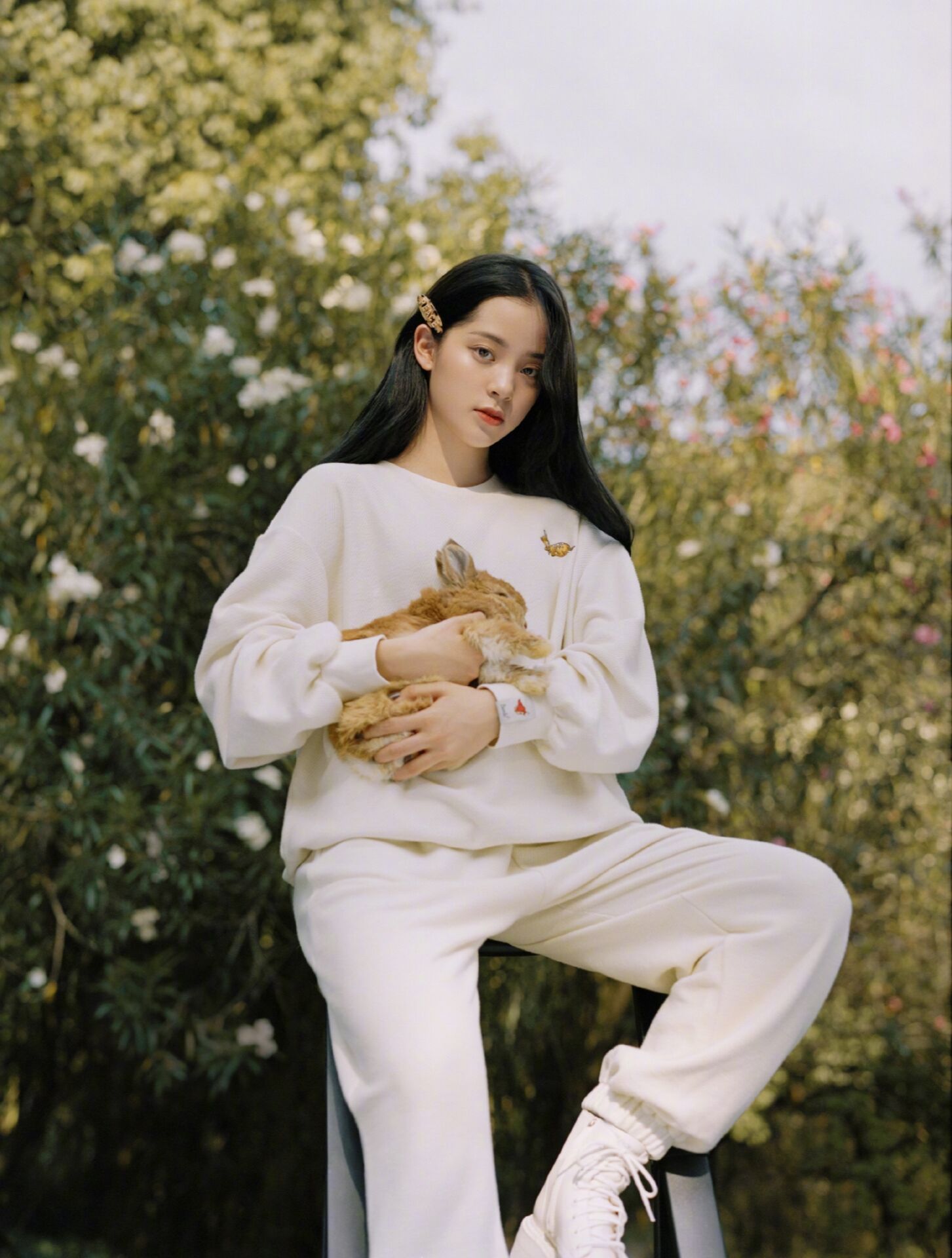 欧阳娜娜衣品升级,欧阳娜娜大胆穿搭美出新高度