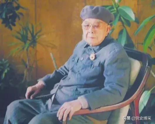 泥瓦匠出身的开国中将，*伯承刘**赞其长征先锋功不可没，还救过*小平邓**一命