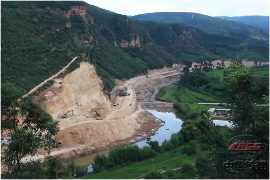 高速公路路基路面施工工艺流程,最新公路路基施工标准