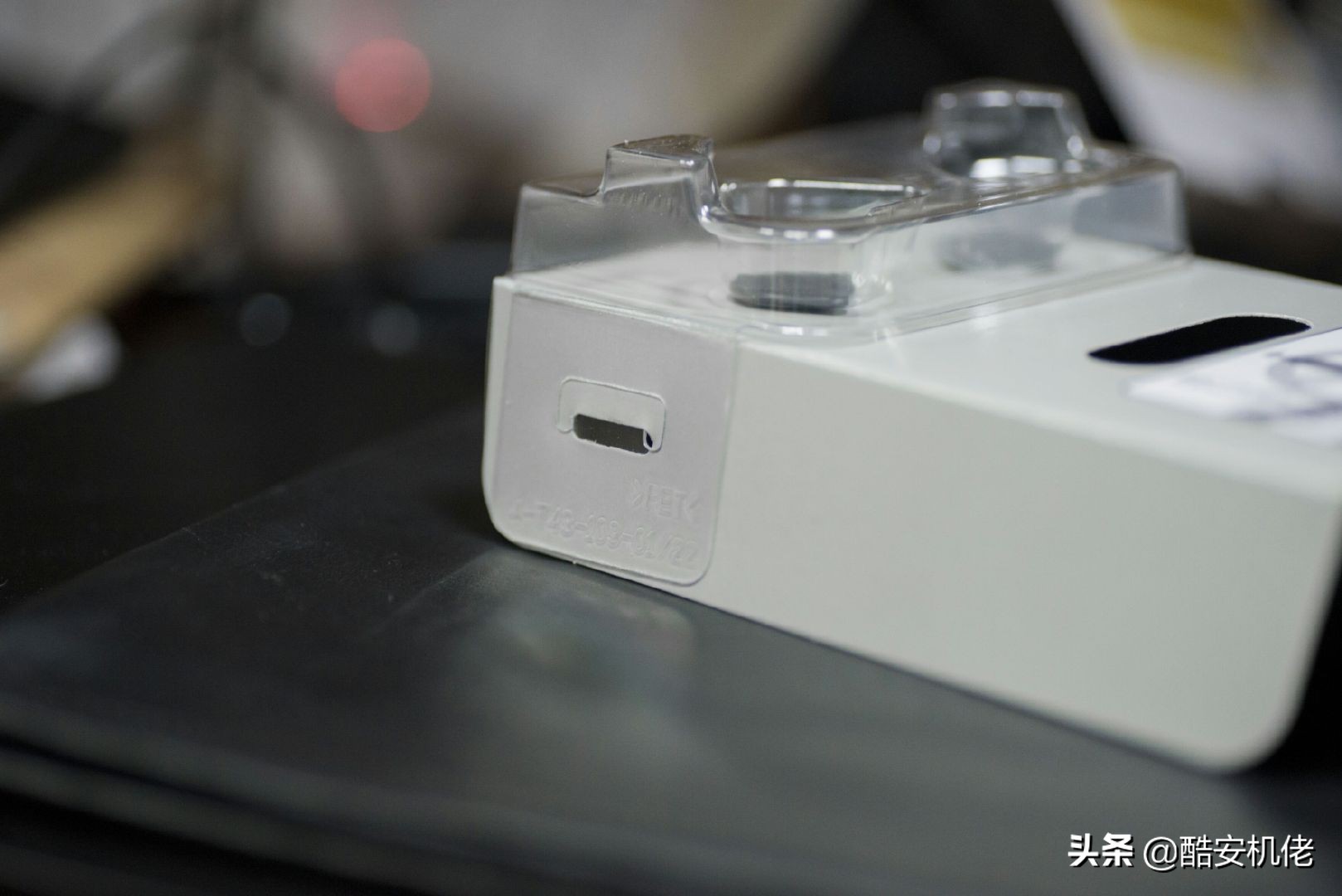 索尼降噪豆wf-1000xm4换电池,索尼wf1000xm4无线降噪耳机简评