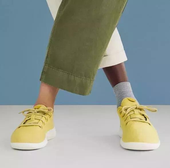 “网红鞋”众筹起家，2年估值14亿美元，耐克、阿迪都坐不住了