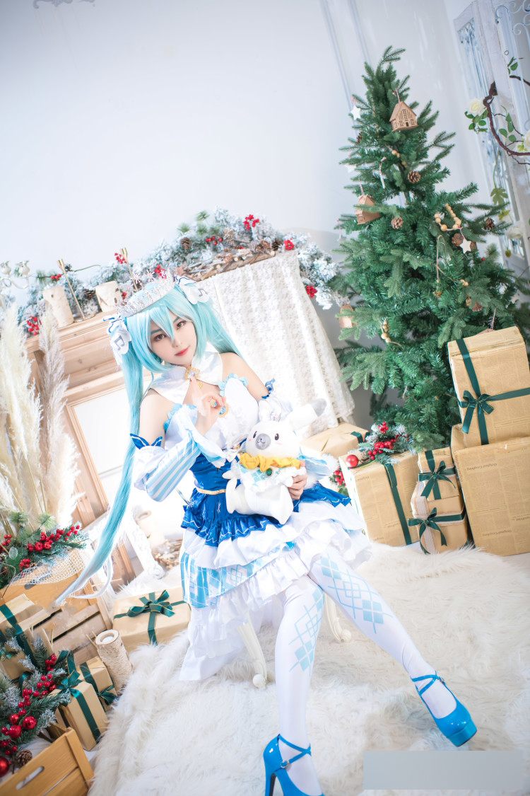 三个人cos未来初音,初音未来cos所有造型