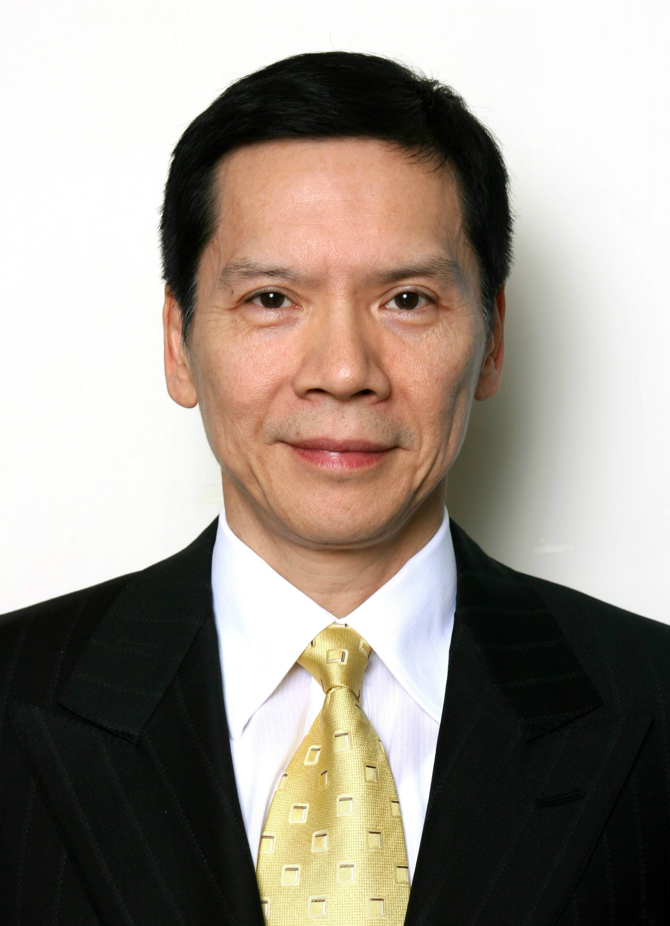 向华胜向华强同母异父,向华强和向华炎