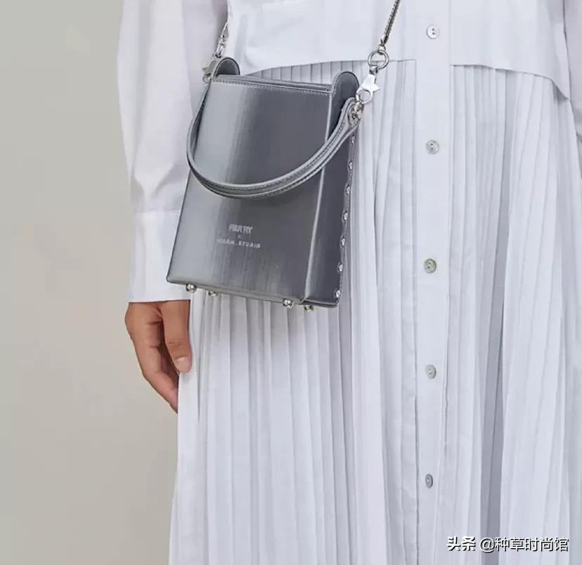 今年最流行的新款衣服夏装,最时尚最新潮的衣服夏装